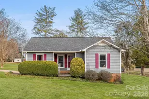 2600 Castlewood Dr, Gastonia, NC 28056 - Photo 1