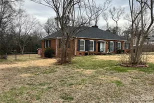 4635 Cloverdale Ave, Charlotte, NC 28212 - Photo 2