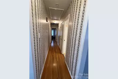 4635 Cloverdale Avenue, Charlotte, NC 28212 - Photo 16