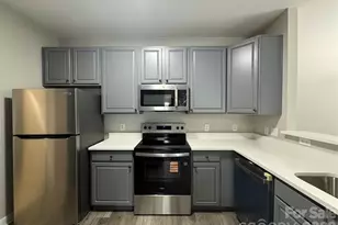 10676 Hill Point Ct, Charlotte, NC 28262 - Photo 2