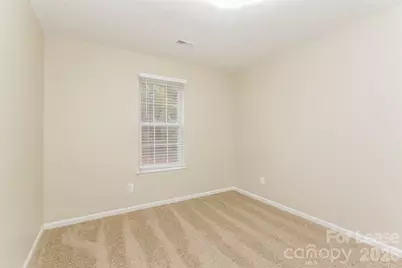 4531 Biesterfield Drive, Charlotte, NC 28216 - Photo 14
