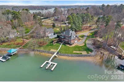 125 Grand Bay Drive, Mooresville, NC 28117 - Photo 2