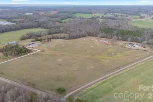 940 Wade Funderburk Rd, Pageland, SC 29728 - Photo 1