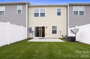 2440 Mariners Cove Ln, Denver, NC 28037 - Photo 2