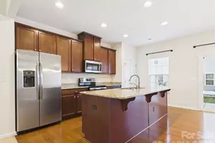 2440 Mariners Cove Ln, Denver, NC 28037 - Photo 4