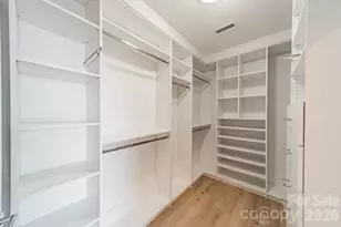 333 W Trade St, Charlotte, NC 28202 - Photo 16