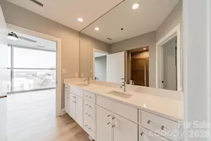 333 W Trade St, Charlotte, NC 28202 - Photo 14