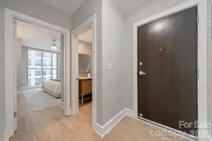 333 W Trade St, Charlotte, NC 28202 - Photo 18