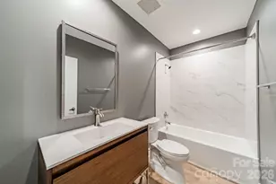 333 W Trade St, Charlotte, NC 28202 - Photo 20