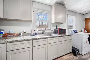 525 Stanley St, Troy, NC 27371 - Photo 4