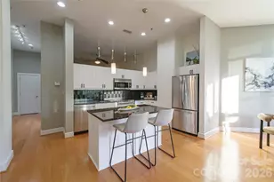 333 W Trade Street W, Charlotte, NC 28202 - Photo 1