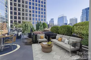 333 W Trade Street W, Charlotte, NC 28202 - Photo 2