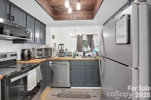 2911 Iron Gate Ln, Charlotte, NC 28212 - Photo 4