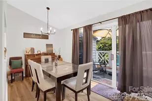 2911 Iron Gate Ln, Charlotte, NC 28212 - Photo 8