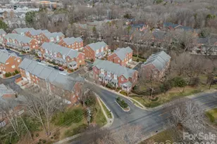 4941 S Hill View Dr, Charlotte, NC 28210 - Photo 30