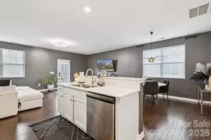 284 Ascot Run Wy, Fort Mill, SC 29715 - Photo 6