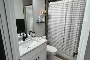 4050 Fairview Dr, Maiden, NC 28650 - Photo 10