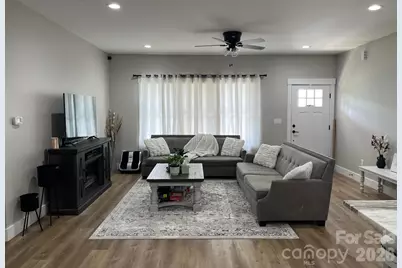 4050 Fairview Drive #9, Maiden, NC 28650 - Photo 2