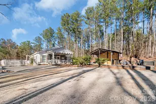 619 Hubbard Dr, Lancaster, SC 29720 - Photo 1