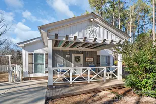 619 Hubbard Dr, Lancaster, SC 29720 - Photo 2