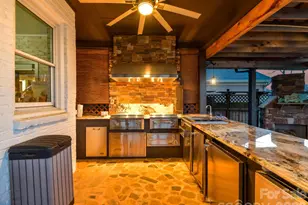 5401 Mountain Point Ln, Charlotte, NC 28216 - Photo 36