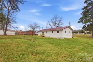 339 S Eastway Dr, Troutman, NC 28166 - Photo 28