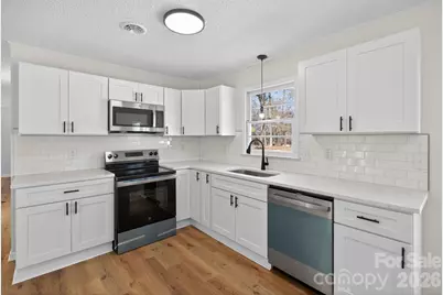 339 S Eastway Drive, Troutman, NC 28166 - Photo 6