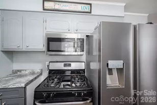 708 Noles Dr, Mount Holly, NC 28120 - Photo 12