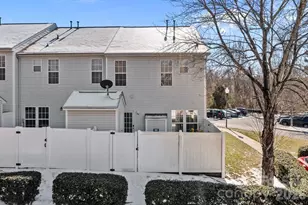 12353 Jessica Pl, Charlotte, NC 28269 - Photo 40