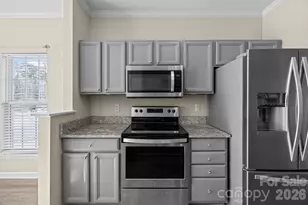 12353 Jessica Pl, Charlotte, NC 28269 - Photo 10