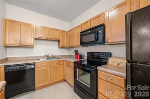 181 Brickton Village Cir, Fletcher, NC 28732 - Photo 4