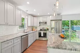 3000 Dunlavin Way, Charlotte, NC 28205 - Photo 8