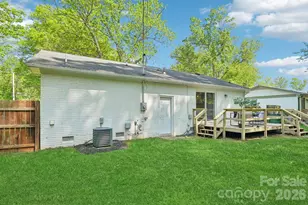 3000 Dunlavin Way, Charlotte, NC 28205 - Photo 32