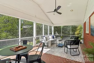 1000 Hickory Nut St, Charlotte, NC 28205 - Photo 32