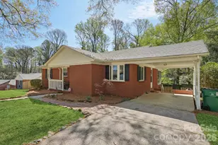 1000 Hickory Nut St, Charlotte, NC 28205 - Photo 2