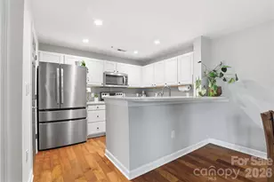 718 W Trade St, Charlotte, NC 28202 - Photo 6