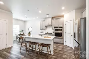 13210 Kenworth Rd, Charlotte, NC 28278 - Photo 6