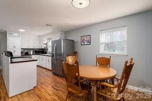 1966 13th St NE, Hickory, NC 28601 - Photo 10