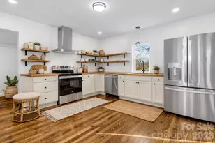 246 Marion St, Marion, NC 28752 - Photo 4