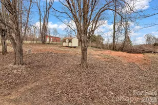 246 Marion St, Marion, NC 28752 - Photo 42