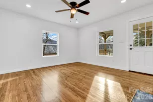 246 Marion St, Marion, NC 28752 - Photo 16