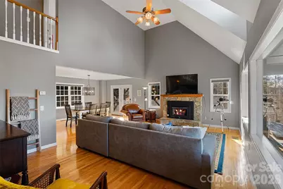 263 S Pinnacle Drive, Burnsville, NC 28714 - Photo 8