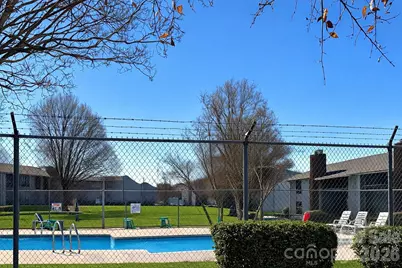 11027 Harrowfield Road, Charlotte, NC 28226 - Photo 4
