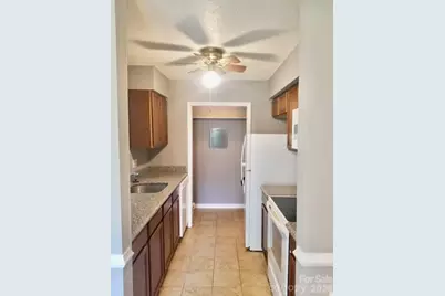 11027 Harrowfield Road, Charlotte, NC 28226 - Photo 10