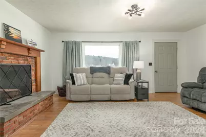 110 Shelton Street, Waynesville, NC 28786 - Photo 8