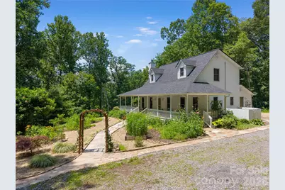 109 Paradise Circle, Clyde, NC 28721 - Photo 2