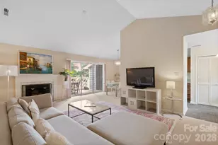 2834 Iron Gate Ln, Charlotte, NC 28212 - Photo 6