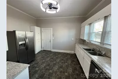 203 E Cannon Avenue, Albemarle, NC 28001 - Photo 12