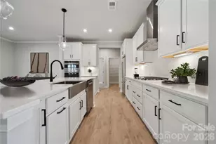 111 Coronado Ave, Matthews, NC 28104 - Photo 6