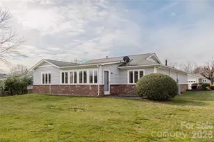 228 Dartcrest Dr, Hendersonville, NC 28792 - Photo 22